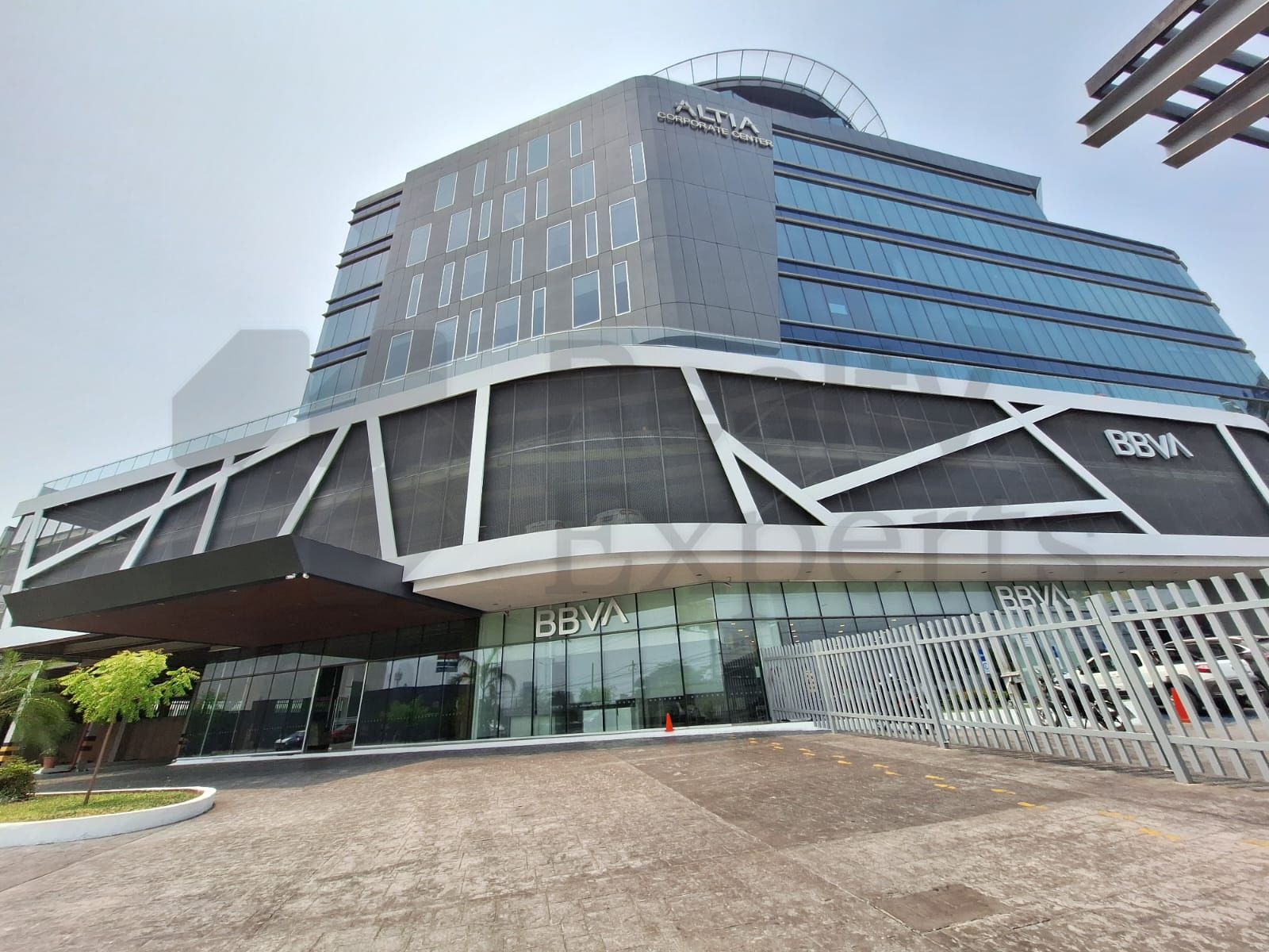 Edificio de Oficinas en Renta en Carrizal