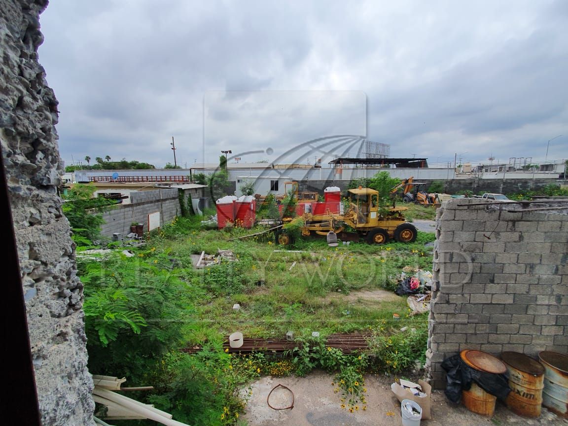 Nave Industrial en Venta en López Portillo