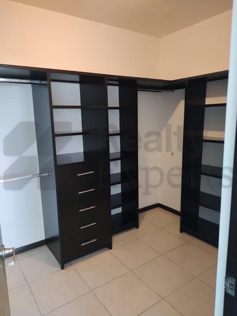 Casa en Venta en Cumbres Elite