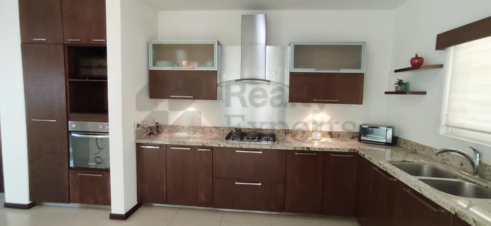 Casa en Venta en Cumbres Elite