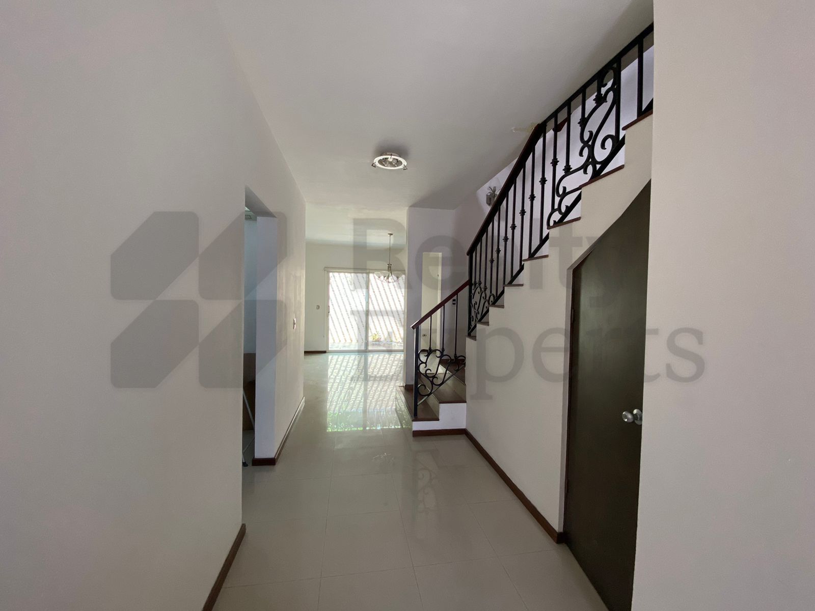Casa en Venta en Cumbres Elite