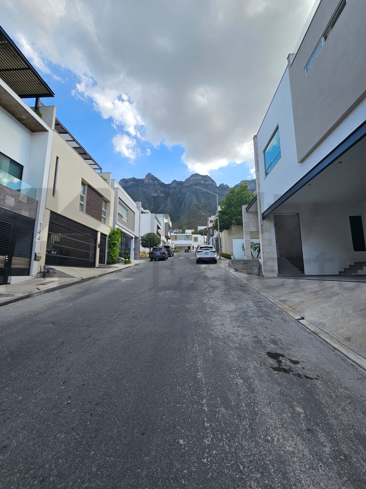 Casa en Venta en Cumbres Elite