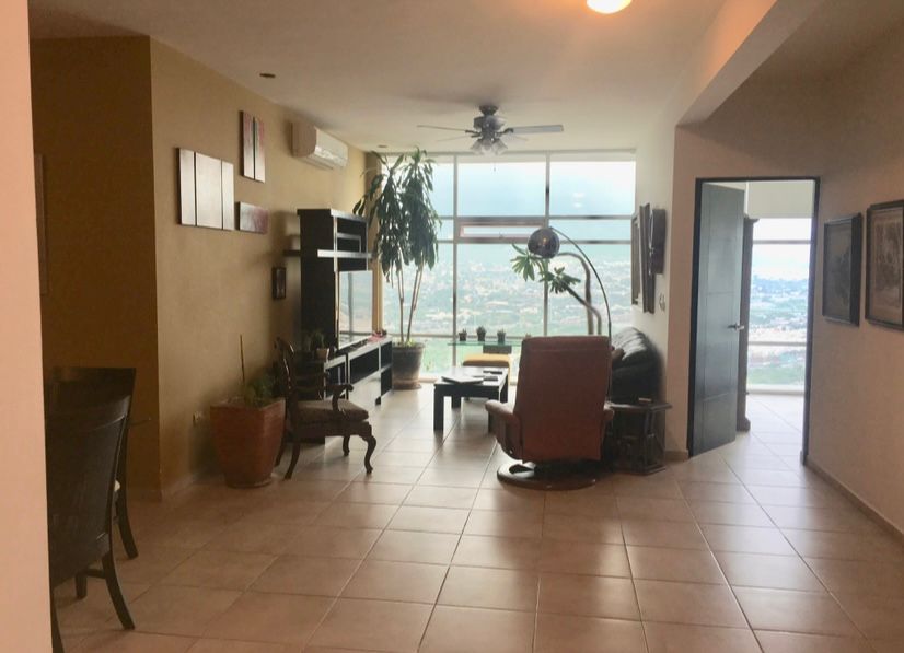 Departamento en Venta en Colinas del Valle
