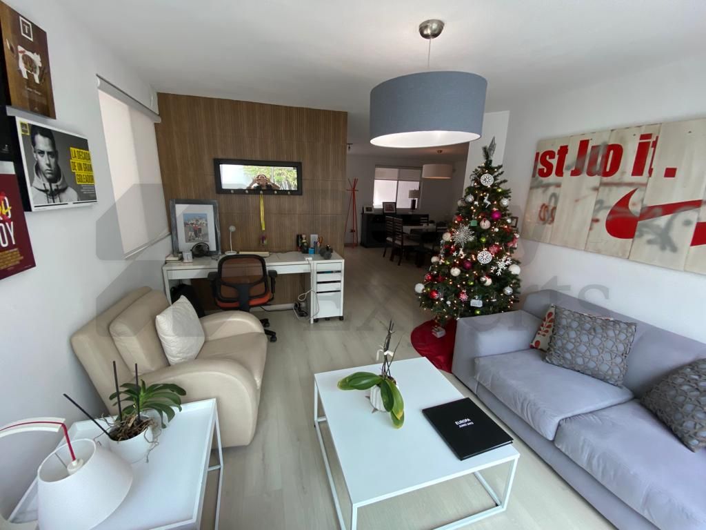 Casa en Venta en Cerradas de Cumbres