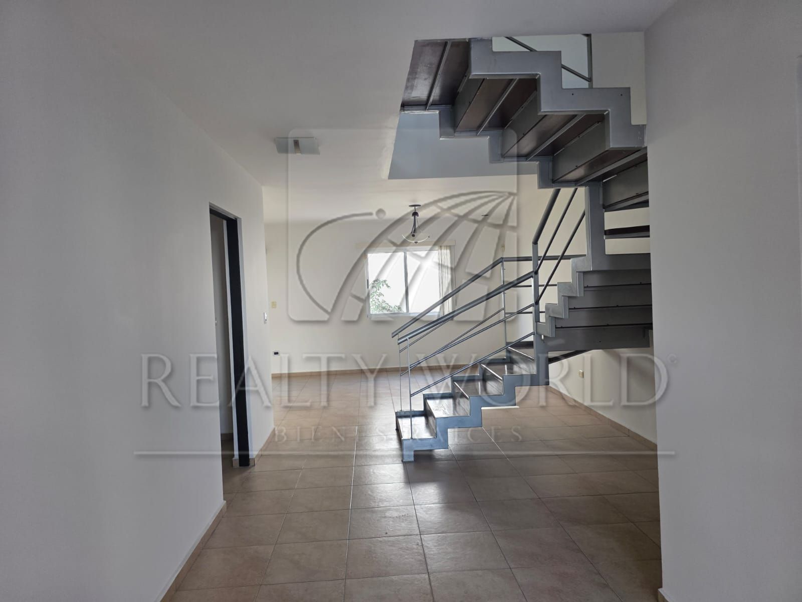 Casa en Venta en Cumbres Providencia