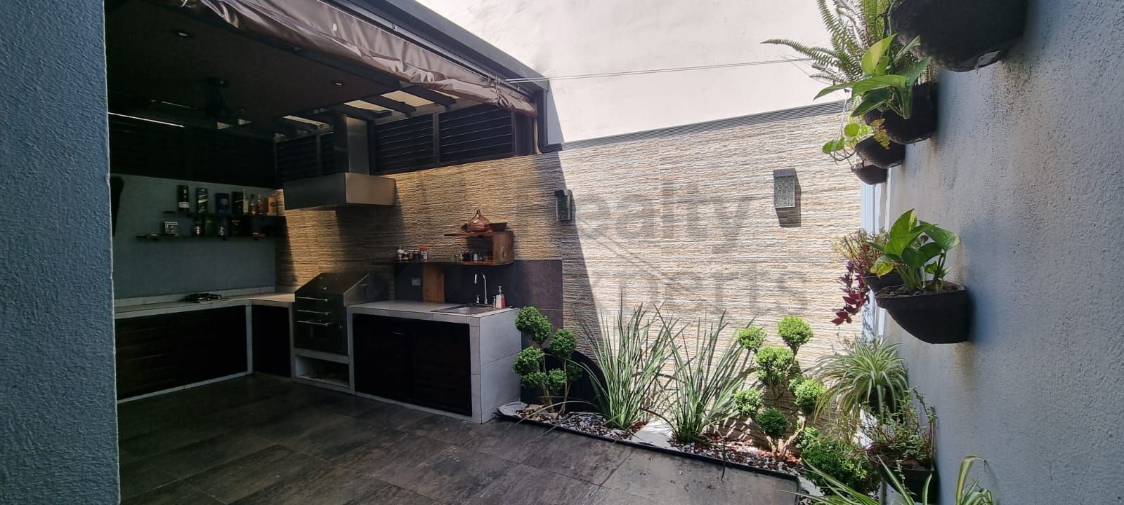 Casa en Venta en Cumbres Santa Clara