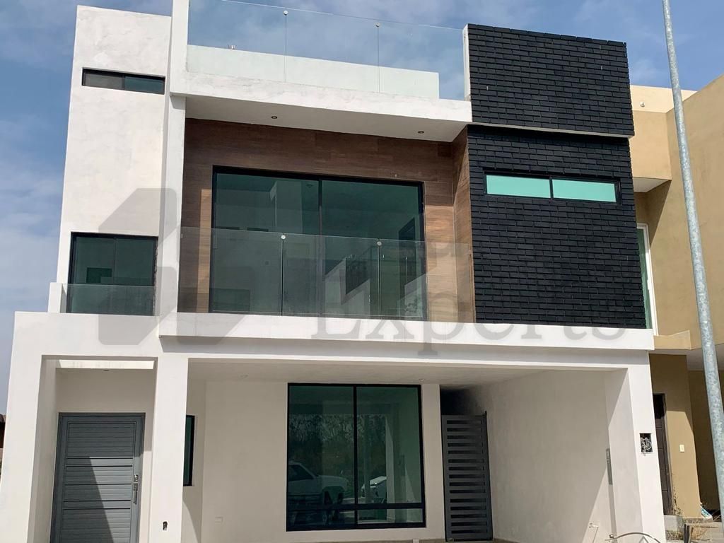 Casa en Venta en Cumbres Elite Premier