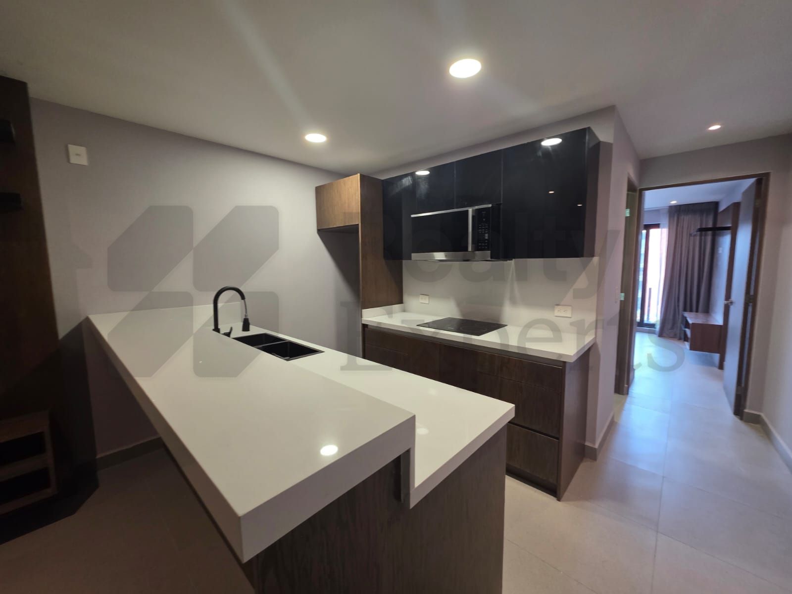 Departamento en Renta en Cumbres Elite