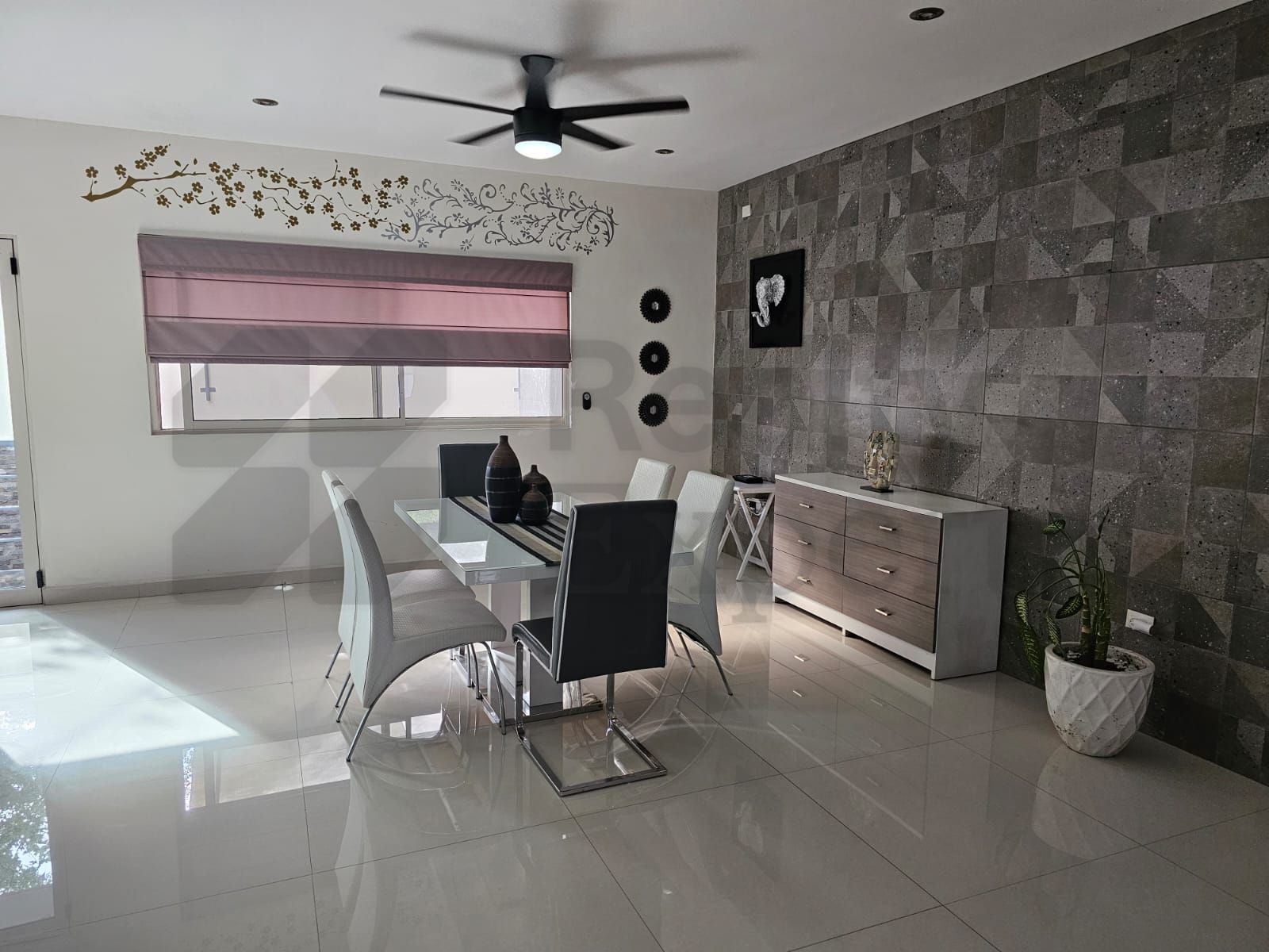 Casa en Venta en Cumbres Elite
