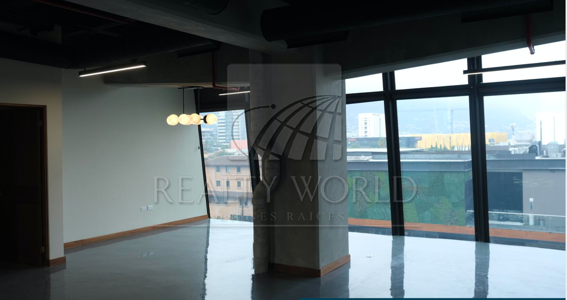 Oficina en Renta en Plaza Chroma