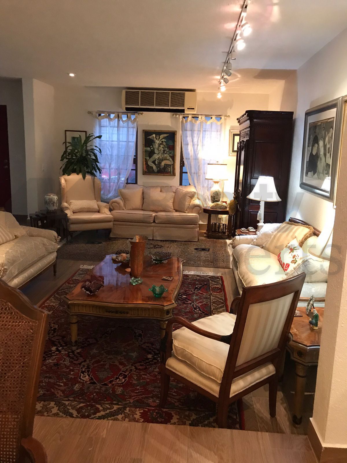Casa en Renta en Bosques del Valle