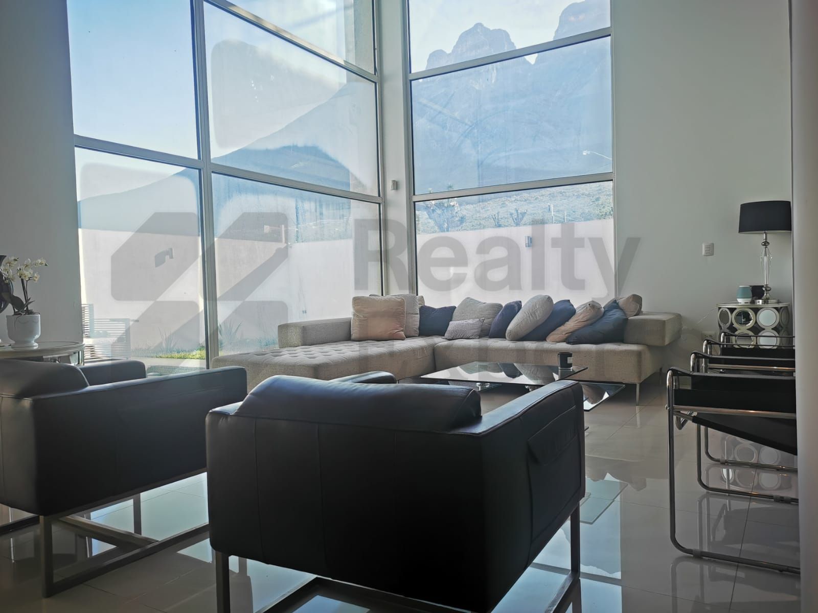 Casa en Venta en Cumbres Elite