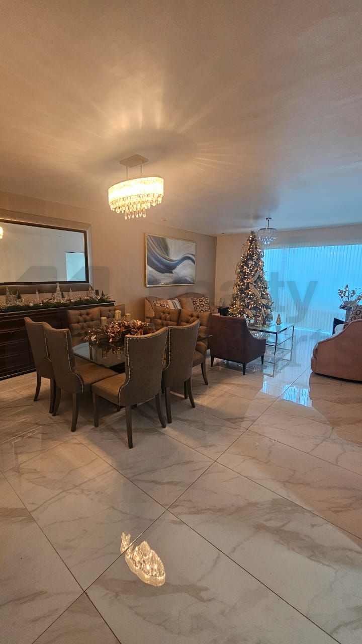 Casa en Venta en Cumbres 5to Sector