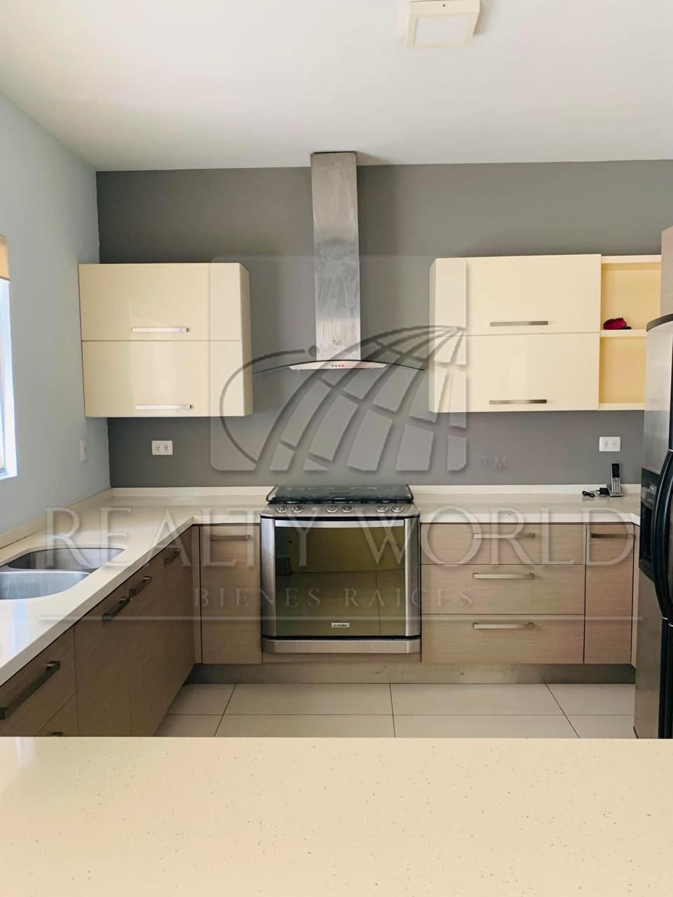 Casa en Venta en Privada Alboran