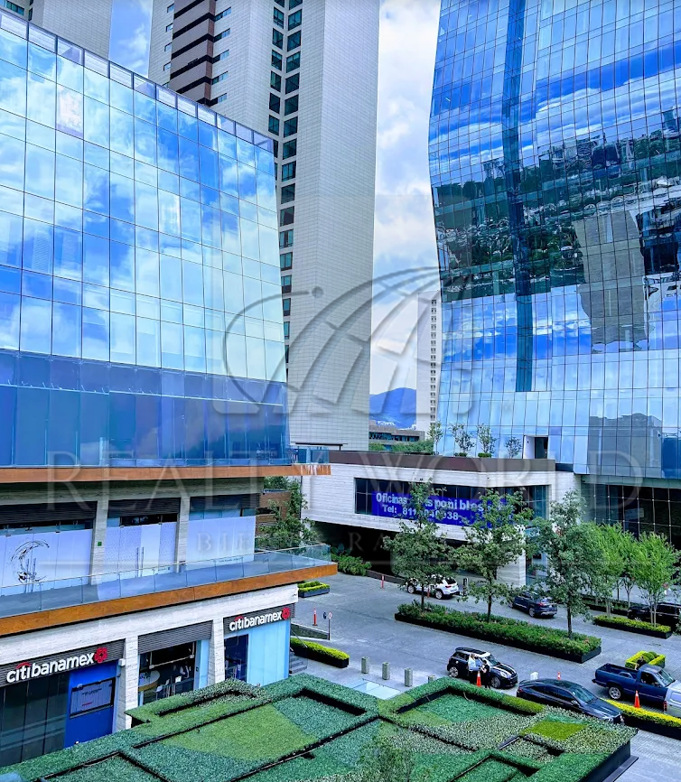 Oficina en Renta en Plaza Chroma