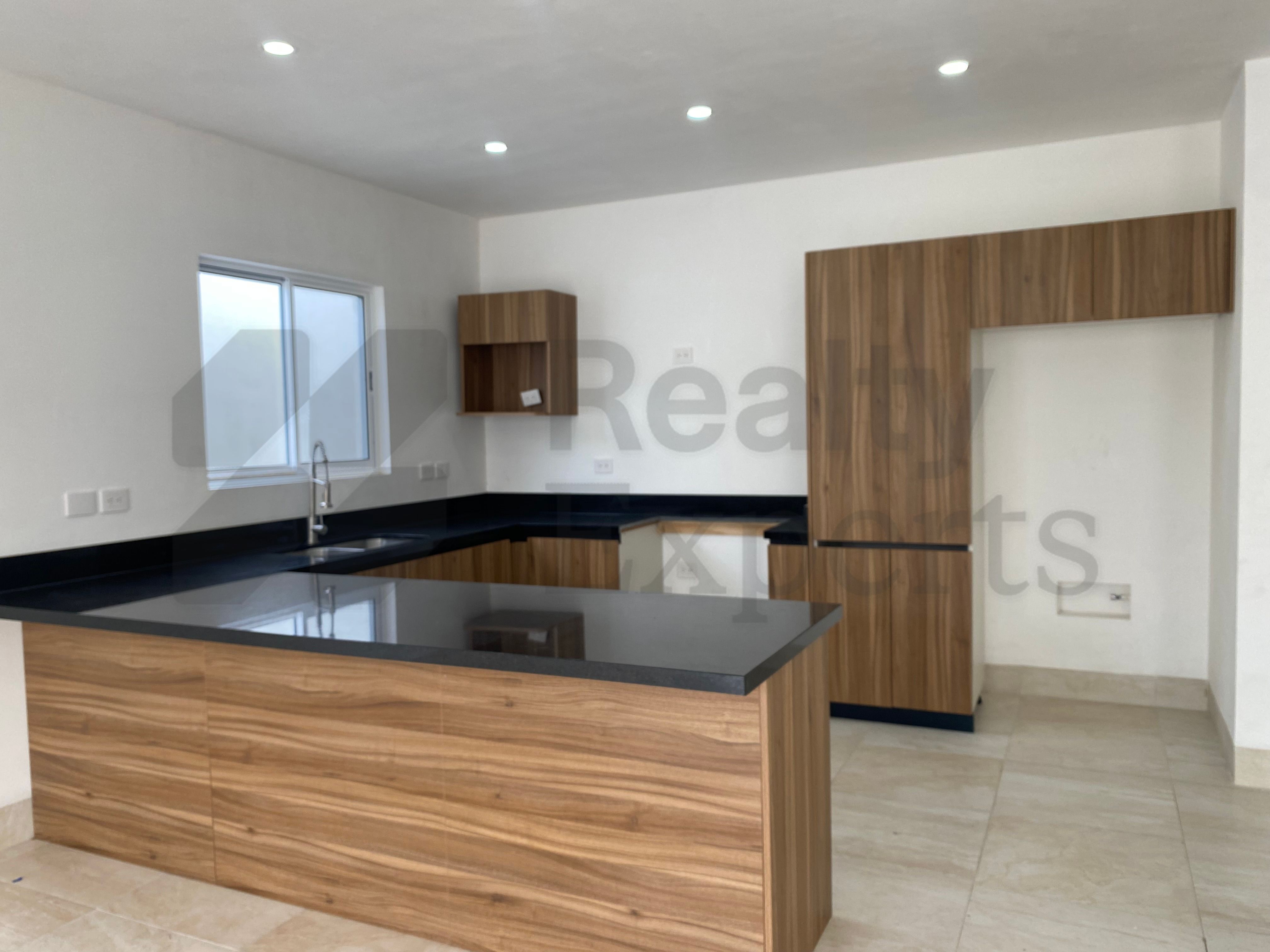Casa en Venta en Cumbres Elite Premier