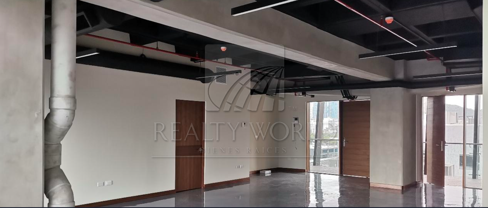 Oficina en Renta en Plaza Chroma
