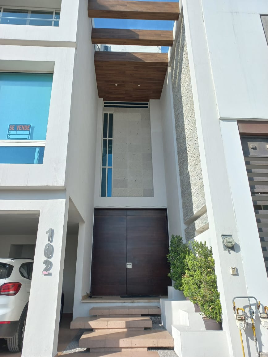 Casa en Venta en Cima de la Montaña