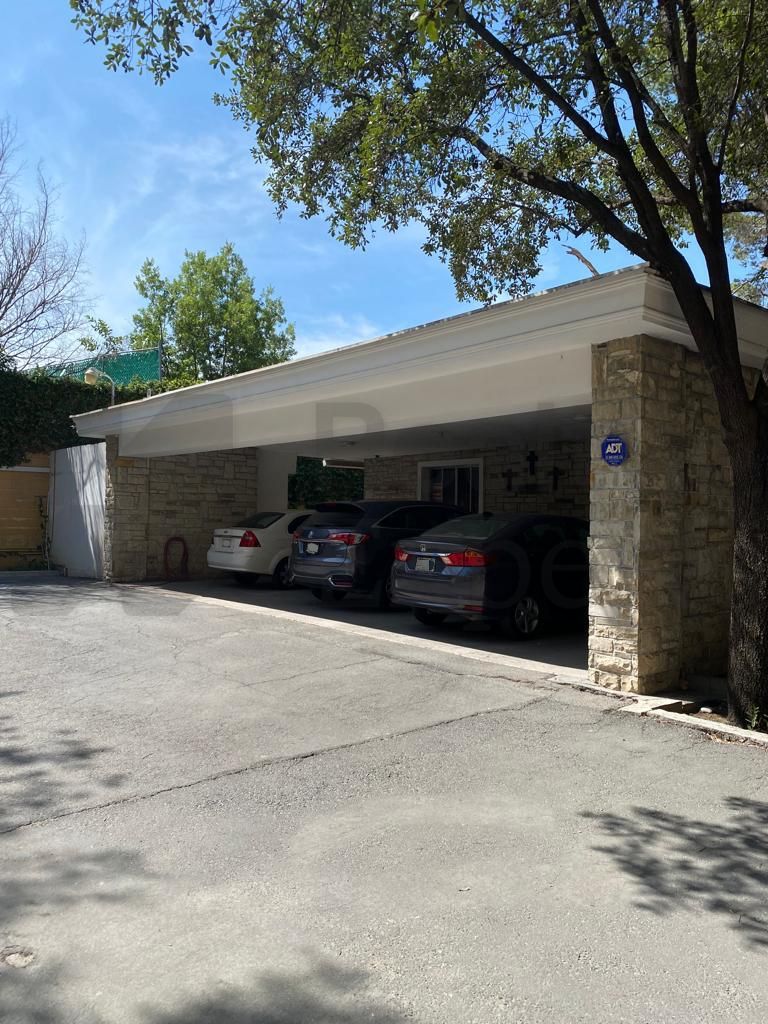 Casa en Renta en Santa Engracia