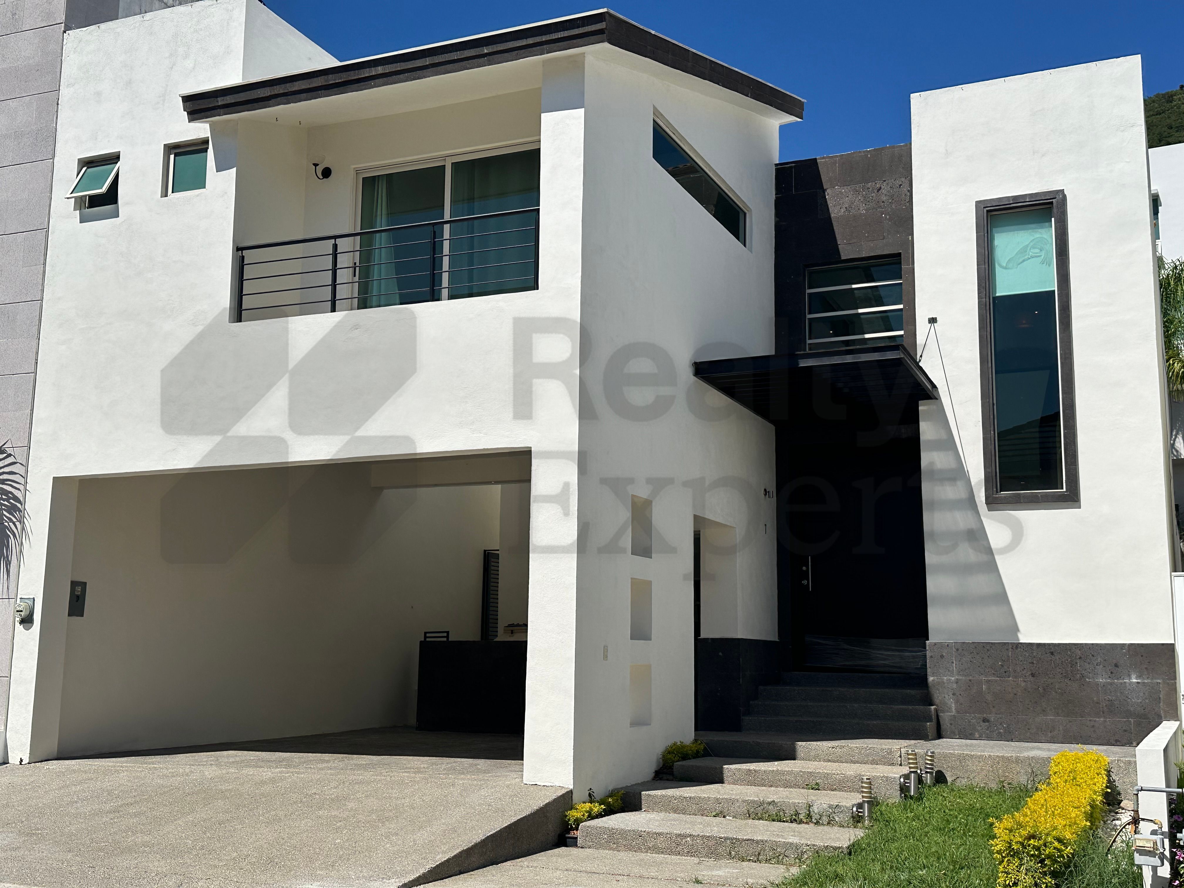 Casa en Venta en Lomas del Hípico