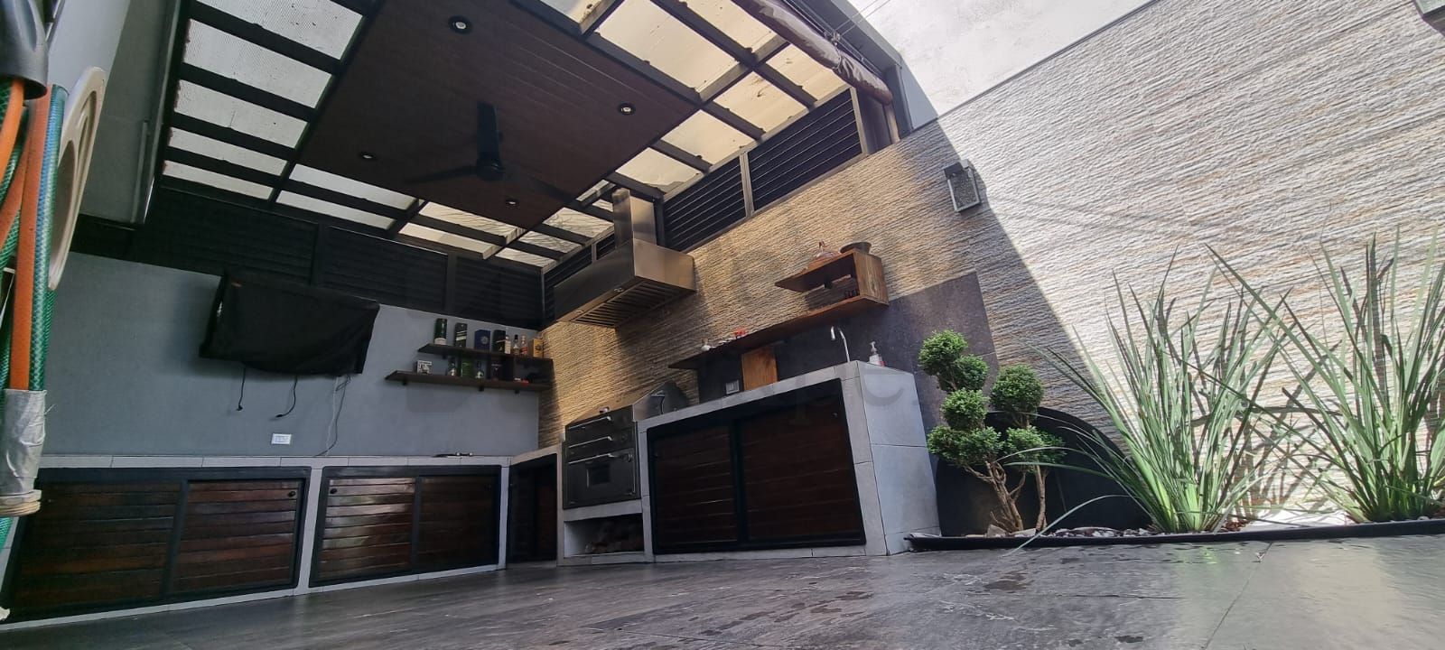Casa en Venta en Cumbres Santa Clara