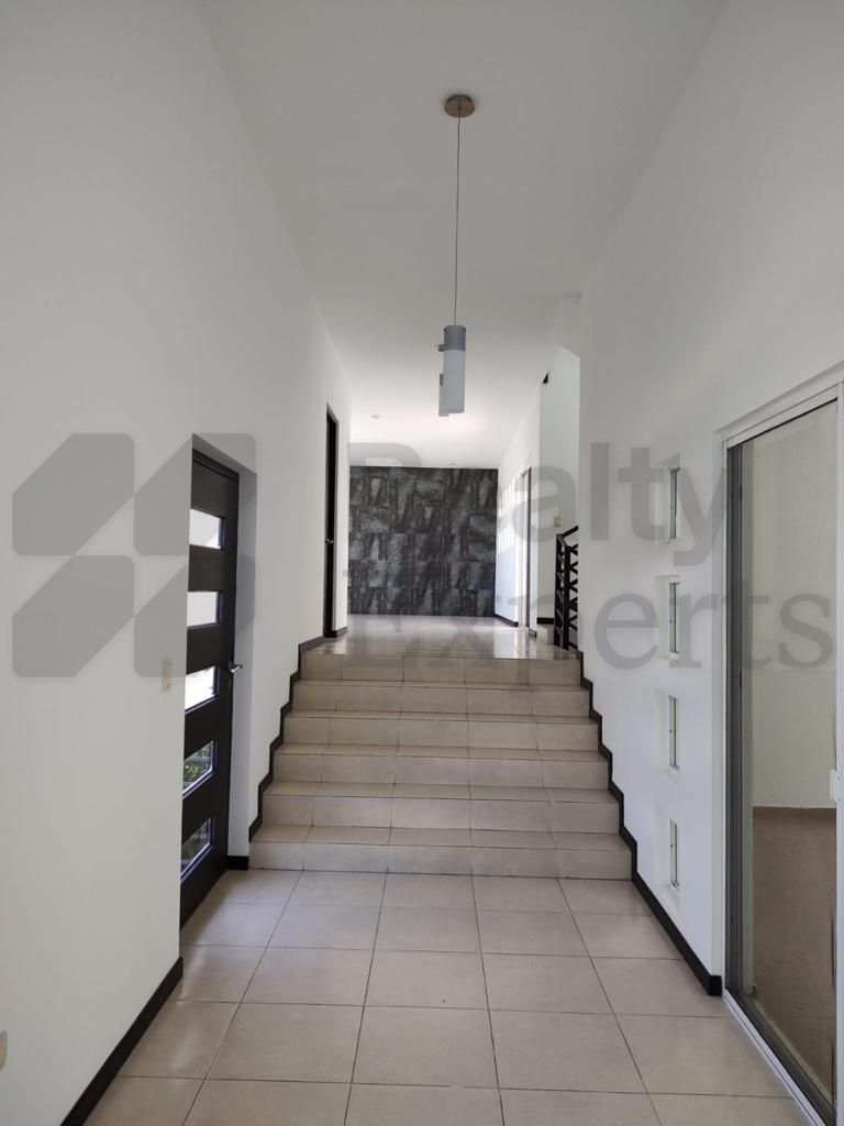 Casa en Venta en Cumbres Elite