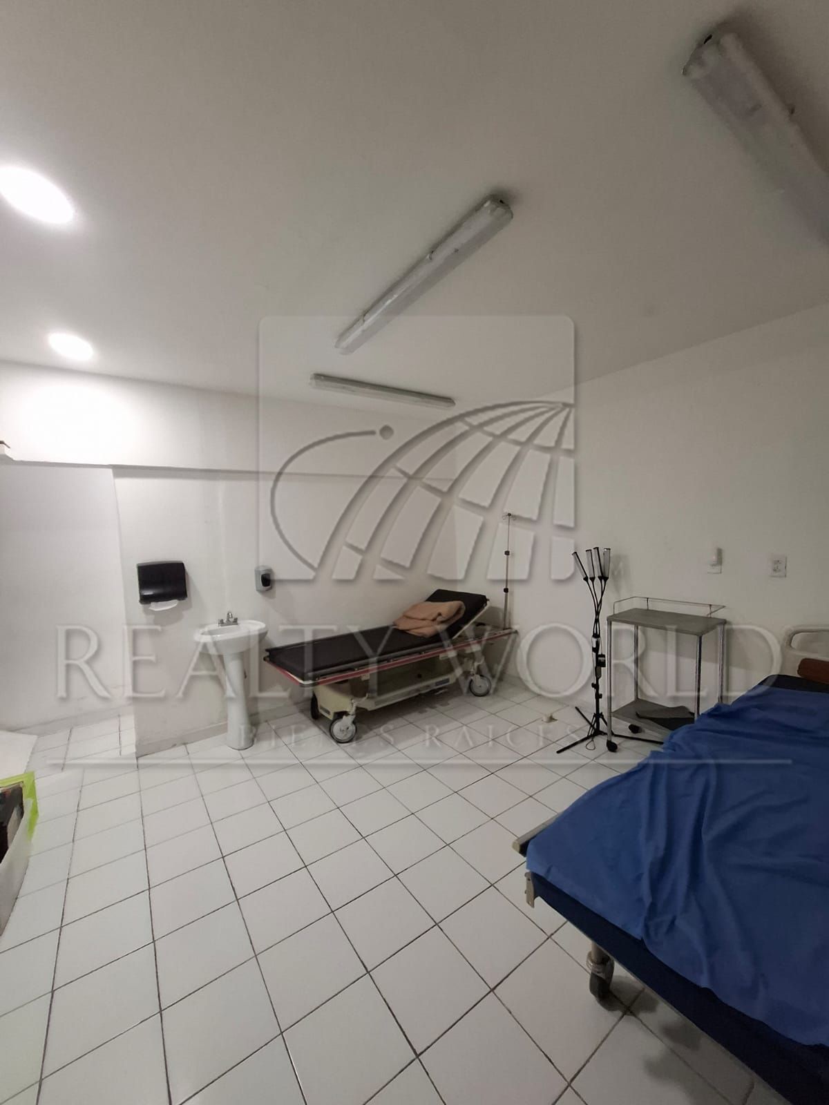 Oficina en Renta en Mitras Centro