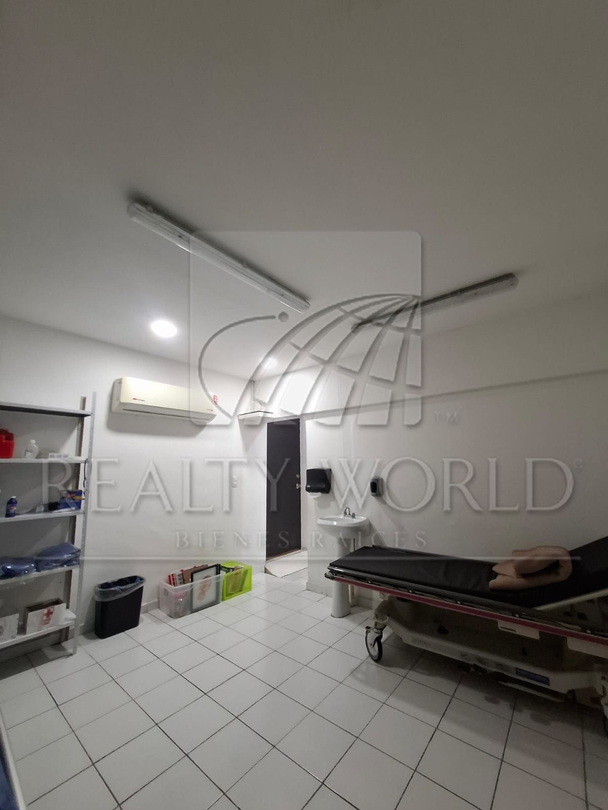 Oficina en Renta en Mitras Centro