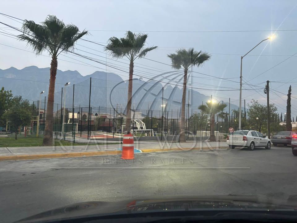 Terreno en Venta en Residencial de la Sierra