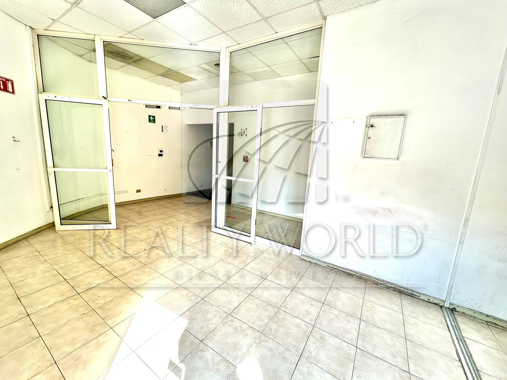 Oficina en Renta en Santa María