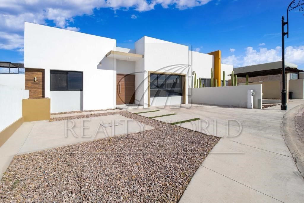 Casa en Venta en Country Club Biznaga
