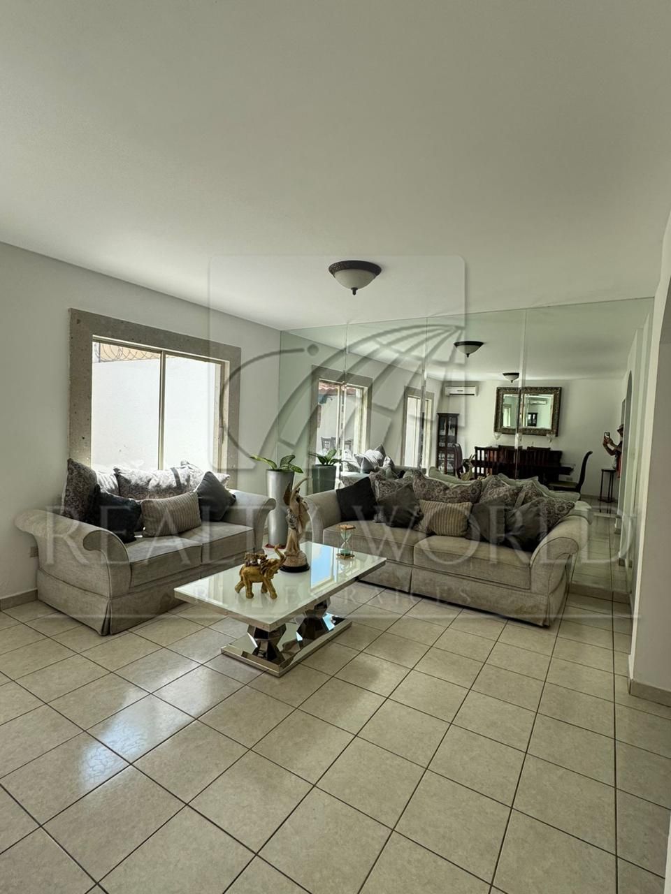 Casa en Venta en Villa California