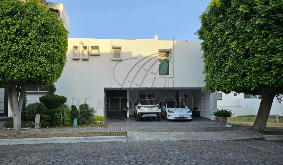 Casa en Venta en Lomas de Angelópolis