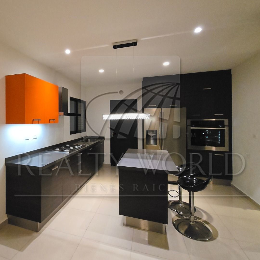 Casa en Venta en Jardines del Country