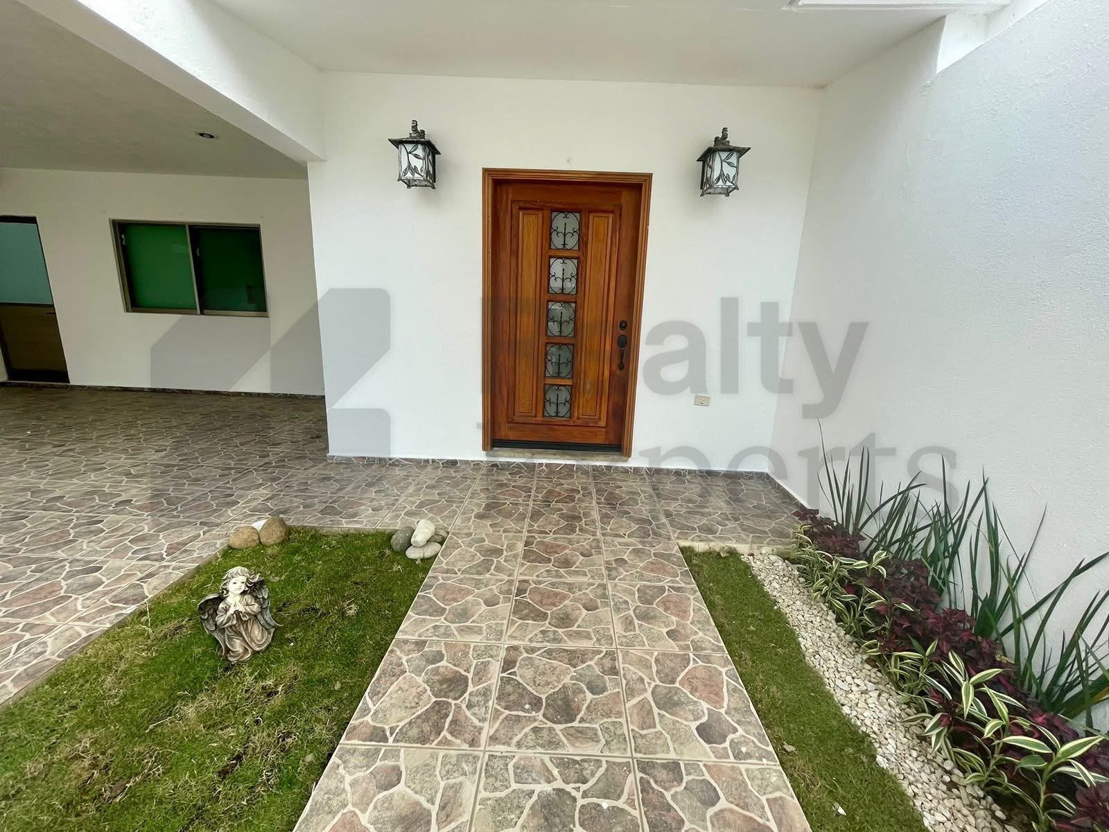 Casa en Renta en El Country