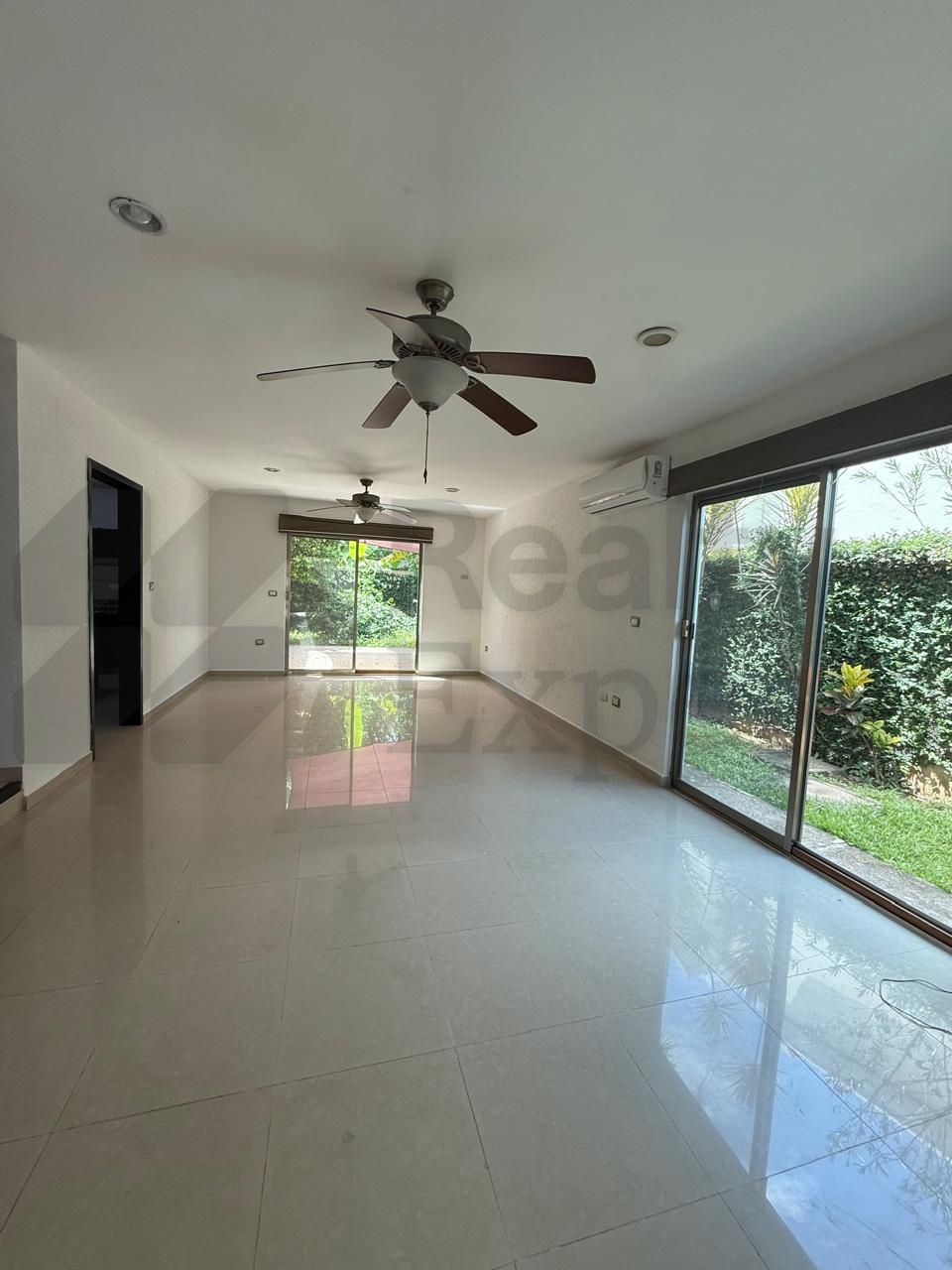 Casa en Renta en Hacienda Esmeralda 