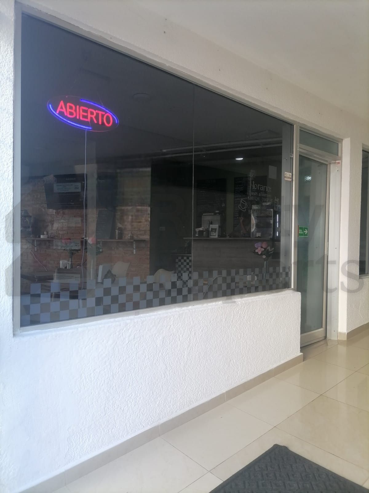 Local en Renta en Deportiva Residencial
