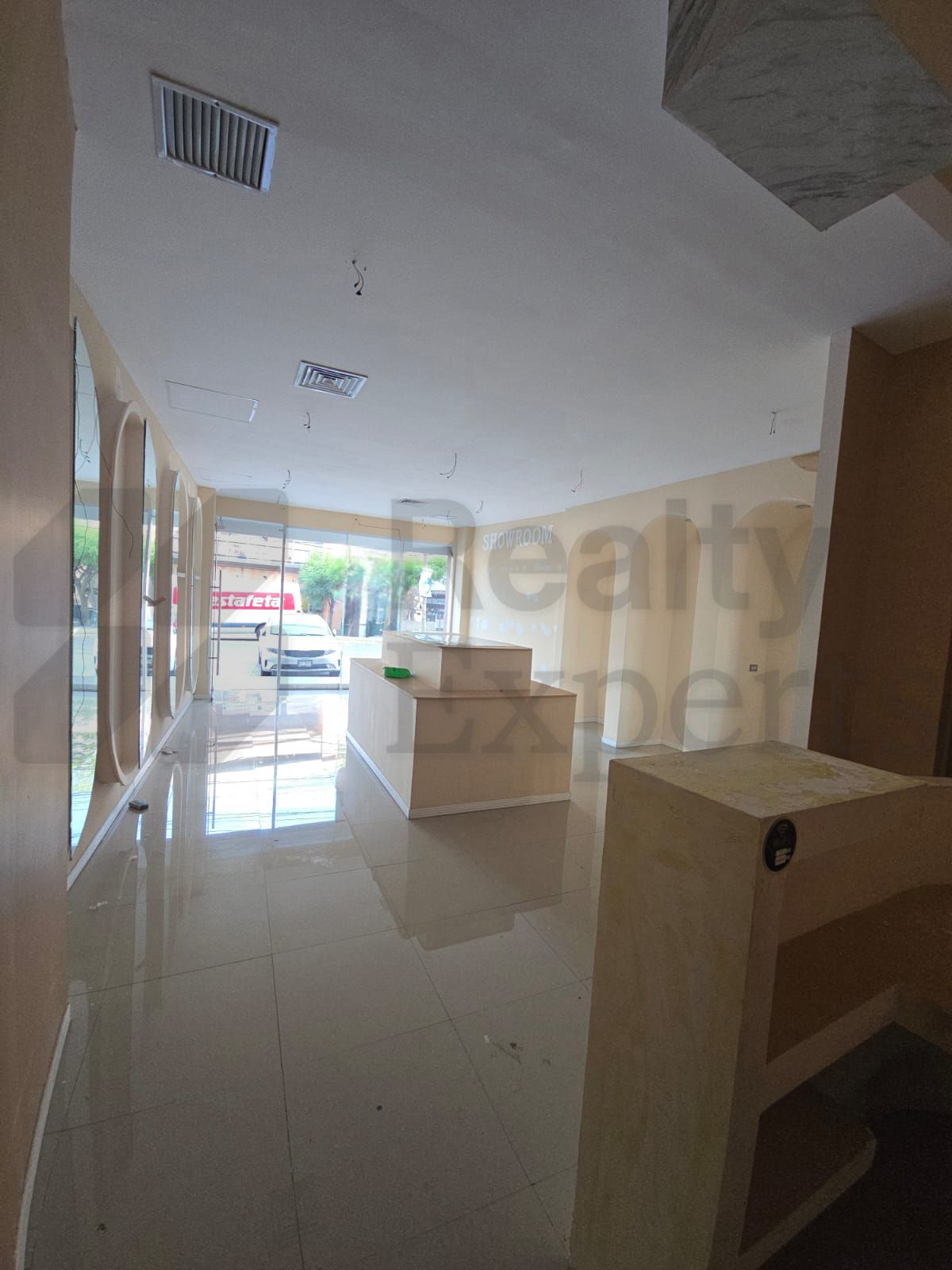 Local en Renta en Torre Samarkanda