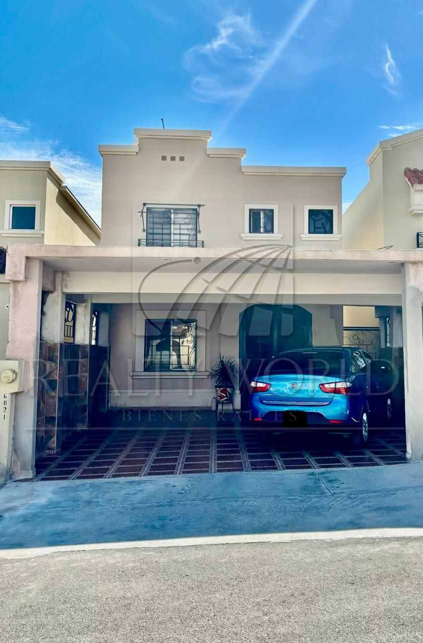 Casa en Venta en Urbiquinta Granada