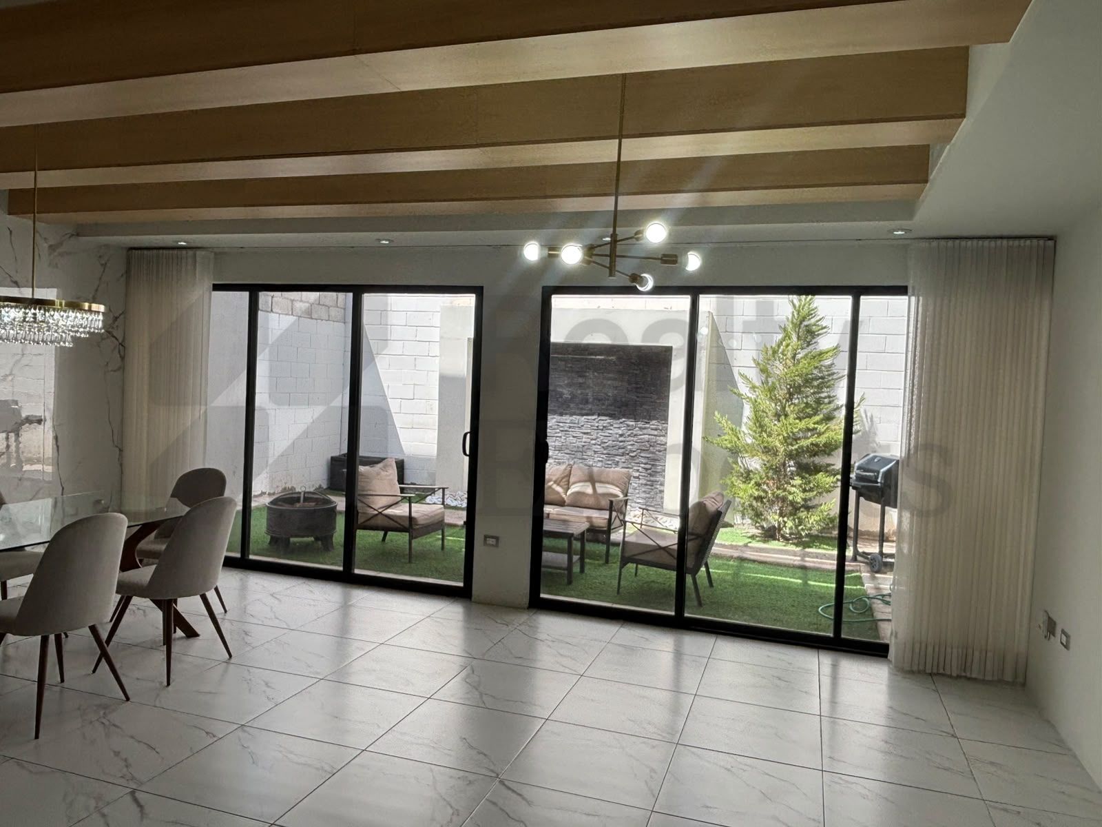Casa en Renta en creta residencial 