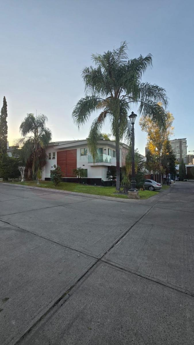 Casa en Venta en Puerta de Hierro