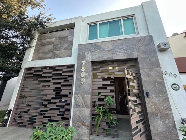 Casa en Venta en Jardines de Andalucía