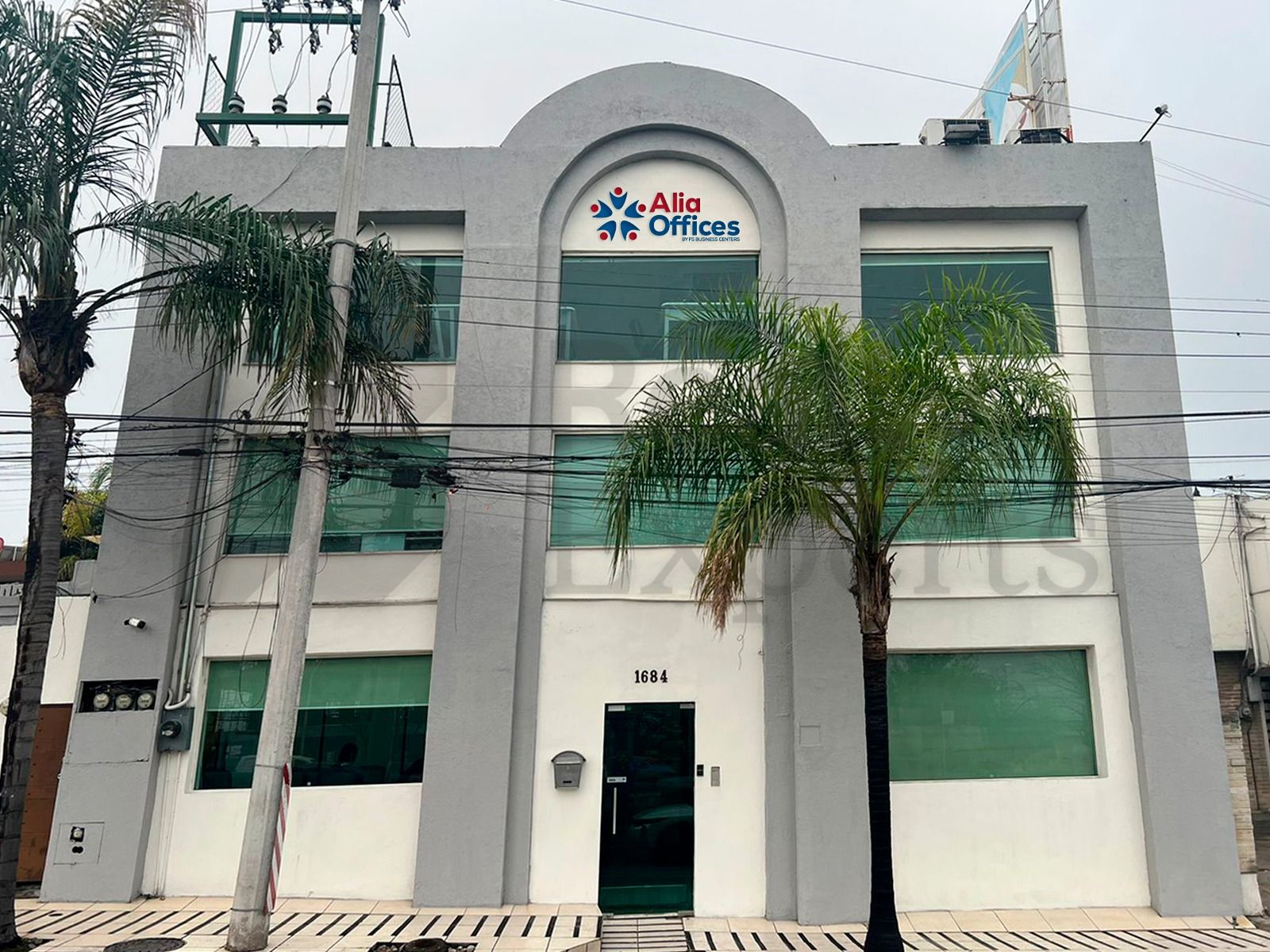 Oficina en Renta en Cumbres 1 Sector