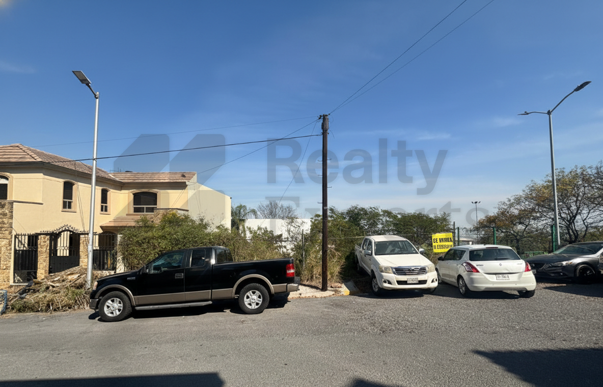 Terreno en Venta en Cumbres 5to Sector