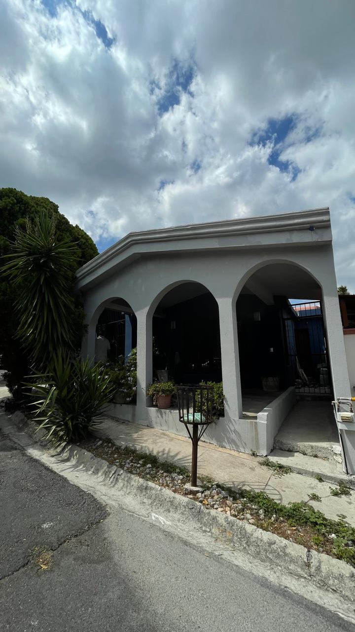 Casa en Venta en Cumbres 4to. Sector