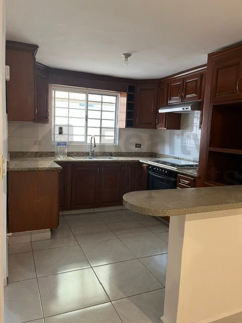 Casa en Renta en Paseo de Cumbres