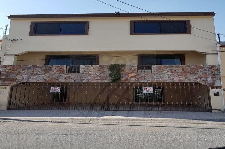 Casa en Renta en Cumbres Oro Residencial
