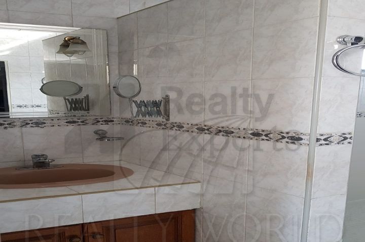 Casa en Renta en Cumbres Oro Residencial