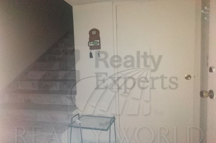 Departamento en Renta en Cumbres 3er sector