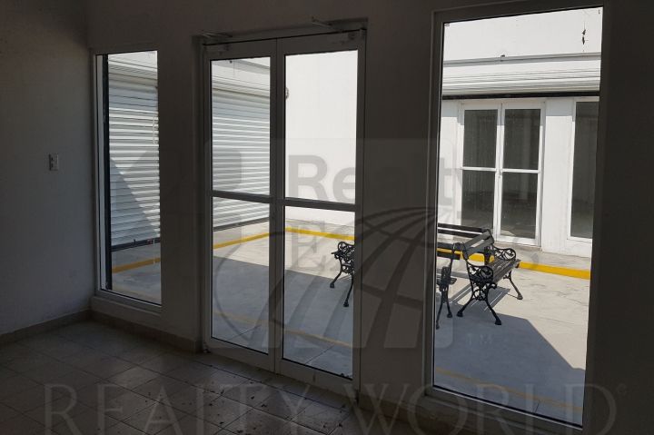 Local en Renta en Valle de Lincoln Sector Elite